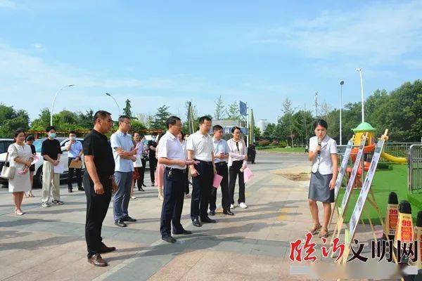 河東區鬱九曲社區團支部書記劉建麗,羅莊區盛莊街道團工委書記張德寶