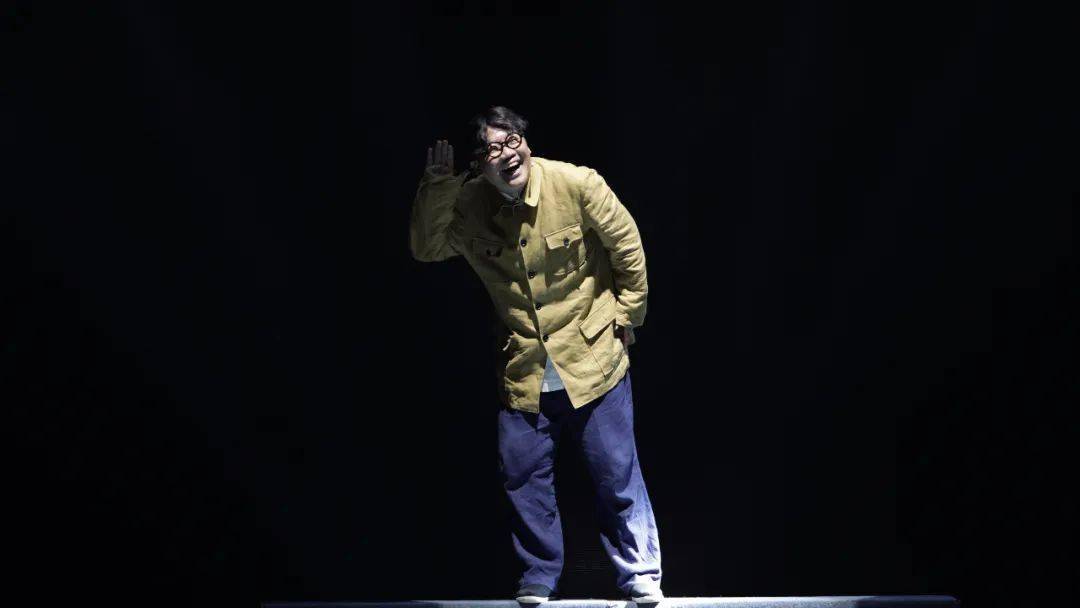 最新哈利油传之爱的理由特工大师傅昨晚演出圆满成功