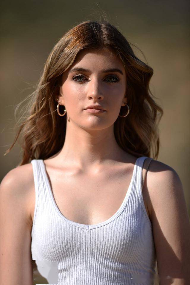 萨米·辛(sami sheen)在马里布拍摄_手机搜狐网