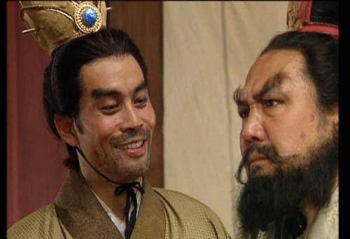 原创吕布辕门射戟时,张飞和纪灵争吵,为何吕布发怒镇住了纪灵?