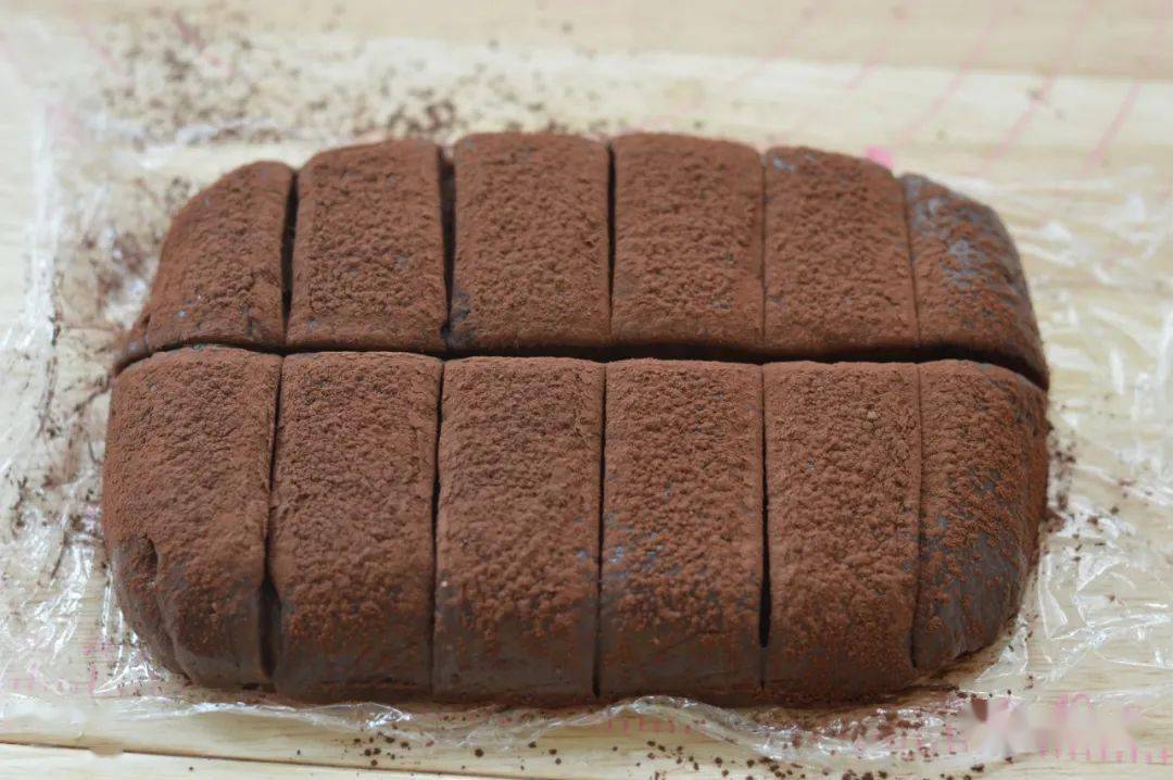 【甜品配方】q弹软糯的巧克力糯米糕,丝滑细腻,浓香好吃
