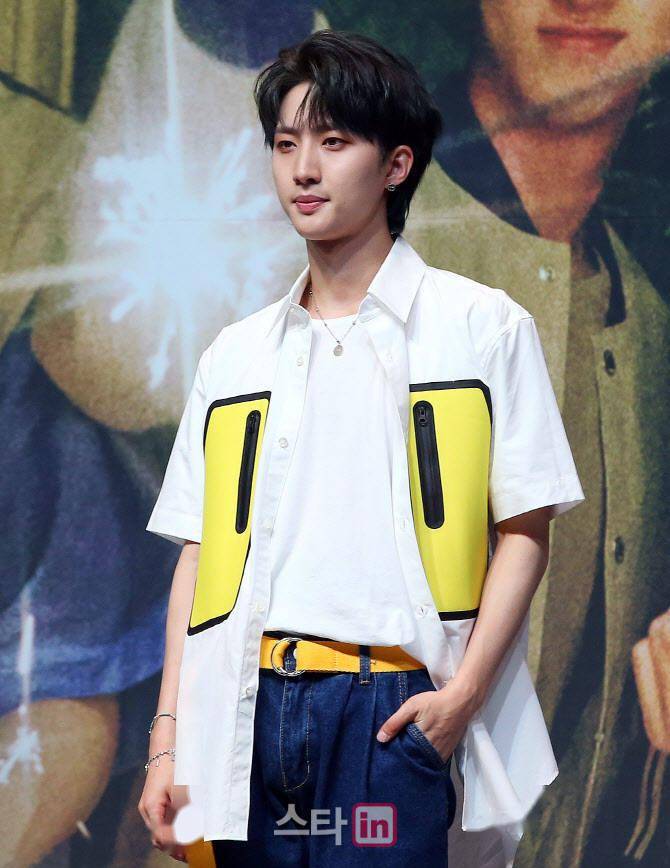 [星闻]pentagon李会泽出道后首次挑战音乐剧!将出演《狂炎奏鸣曲》