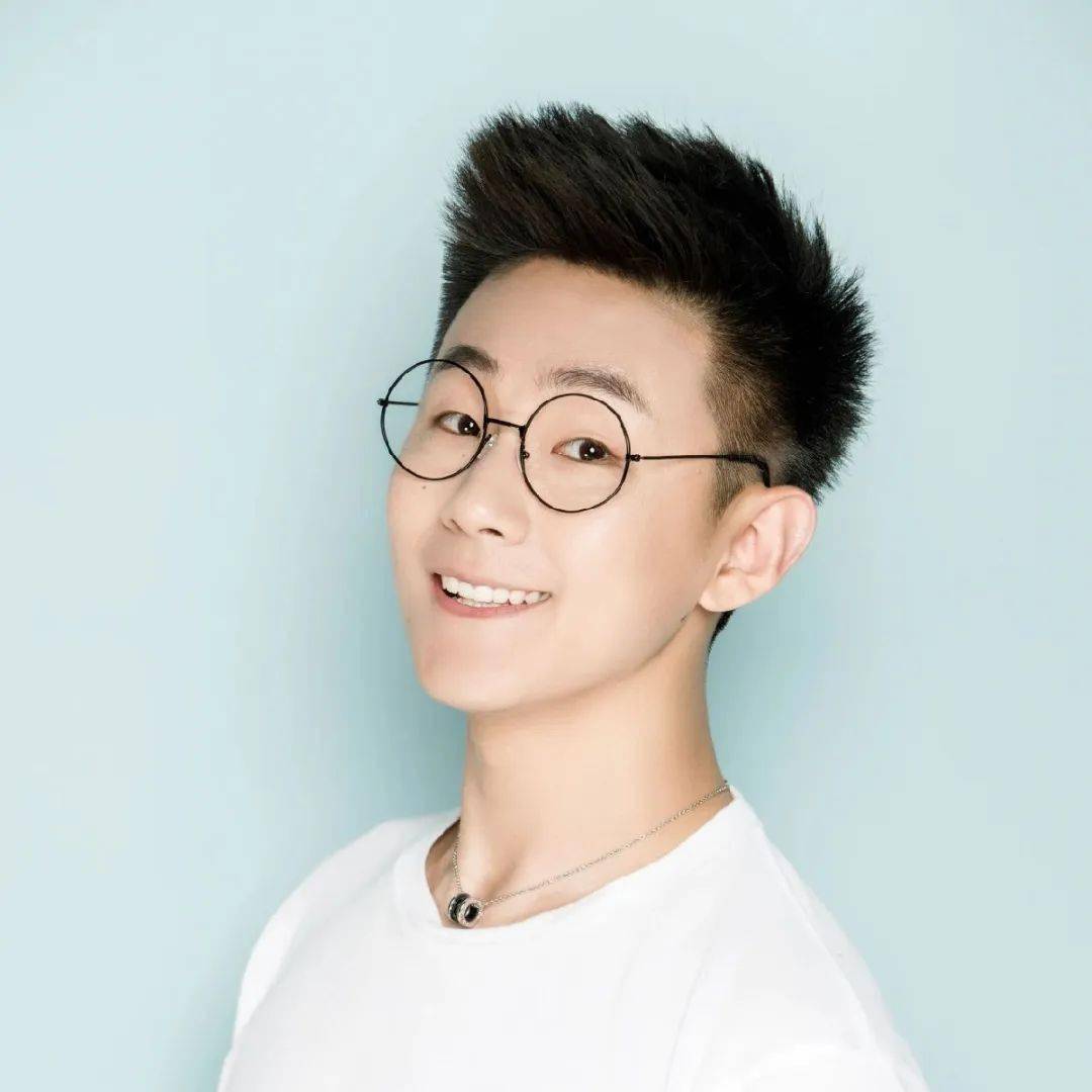 主持人2014,15年 江苏广播 新锐主持人2018年 中广协全国十大音乐dj