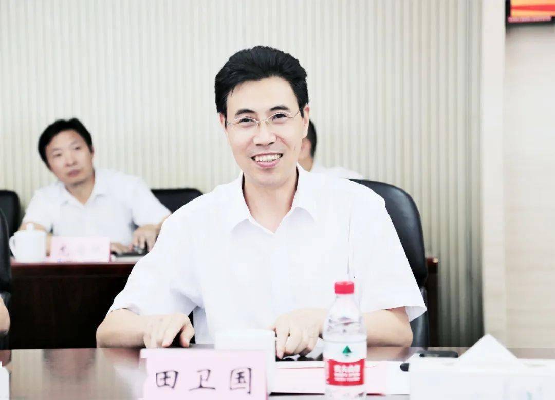 共谋高质量发展惠科股份董事长王智勇一行到中建五局考察交流