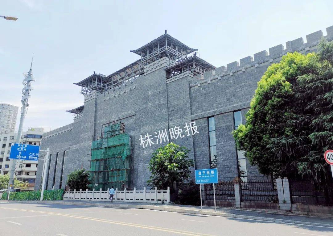 湘江沿岸第一座大型仿古城门已显雏形_建宁