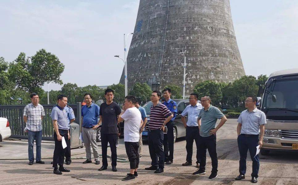 7月21日下午,宁波杭州湾新区管委会副主任史建范带队前往重点企业