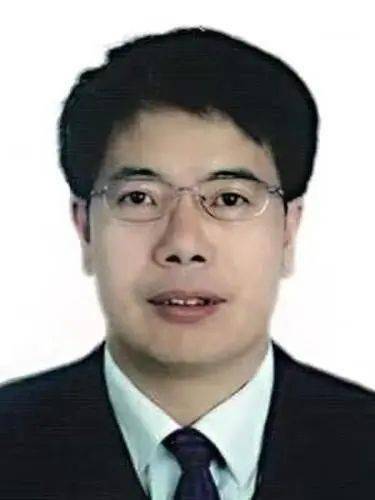 分别是兰州交通大学教授王良璧会宁二中教师赵洪涛