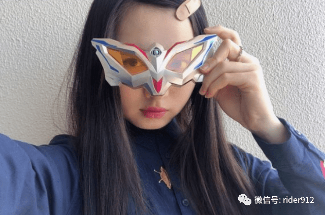 而在罗布奥特曼里格丽乔奥特曼的变身者就是朝阳妹子了,整个罗布