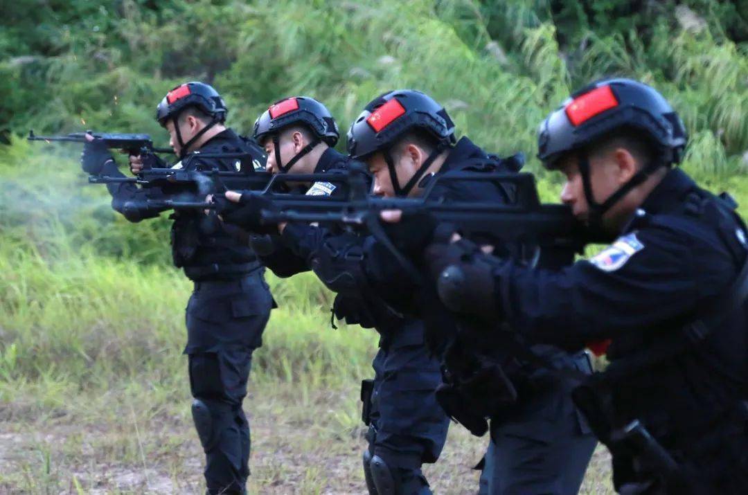 亮剑台山海鲨突击队成立负责处置各类突发暴恐等事件