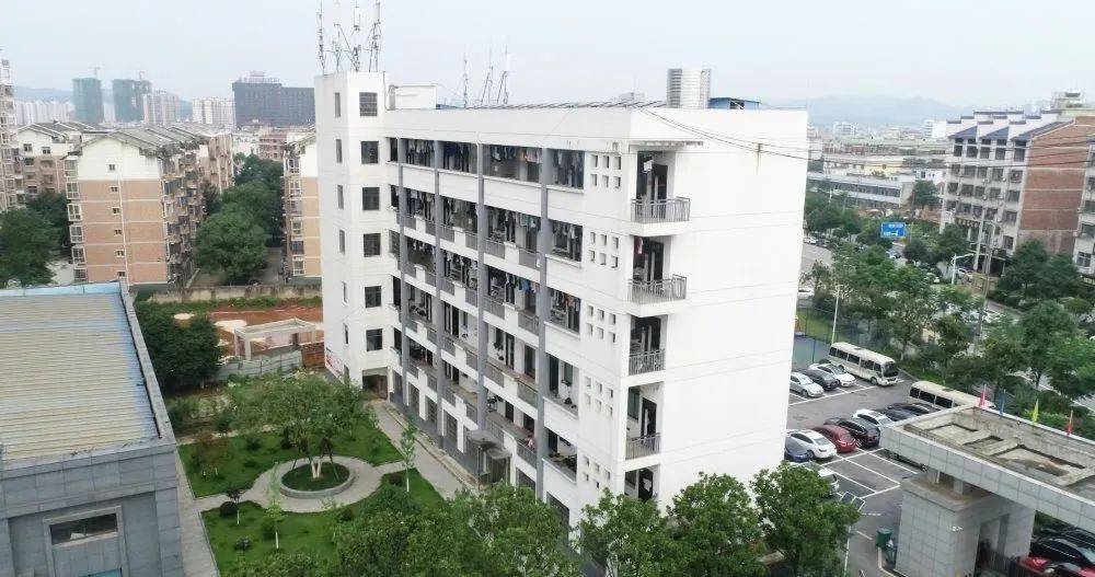 平江县楚才中学2021届招生啦