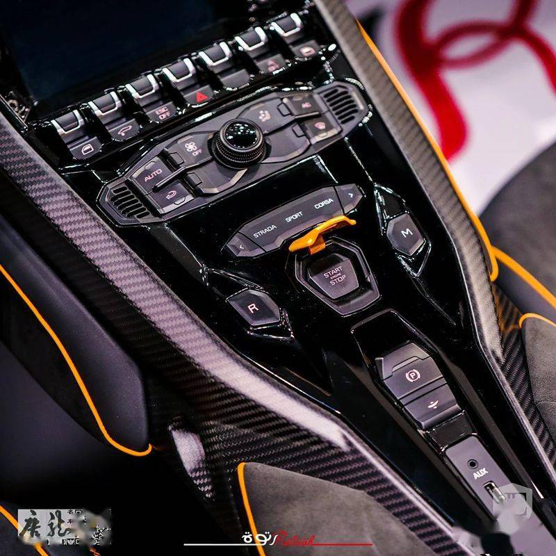 百年纪念敞篷版极具收藏增值车型兰博基尼centenariolp7704roadster