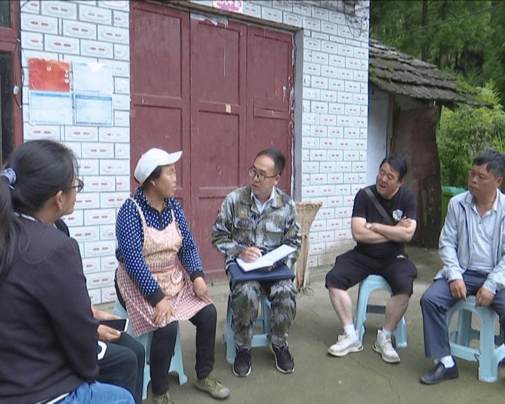 水城县尖山街道办事处村干部专职化管理,提升为民服务水平