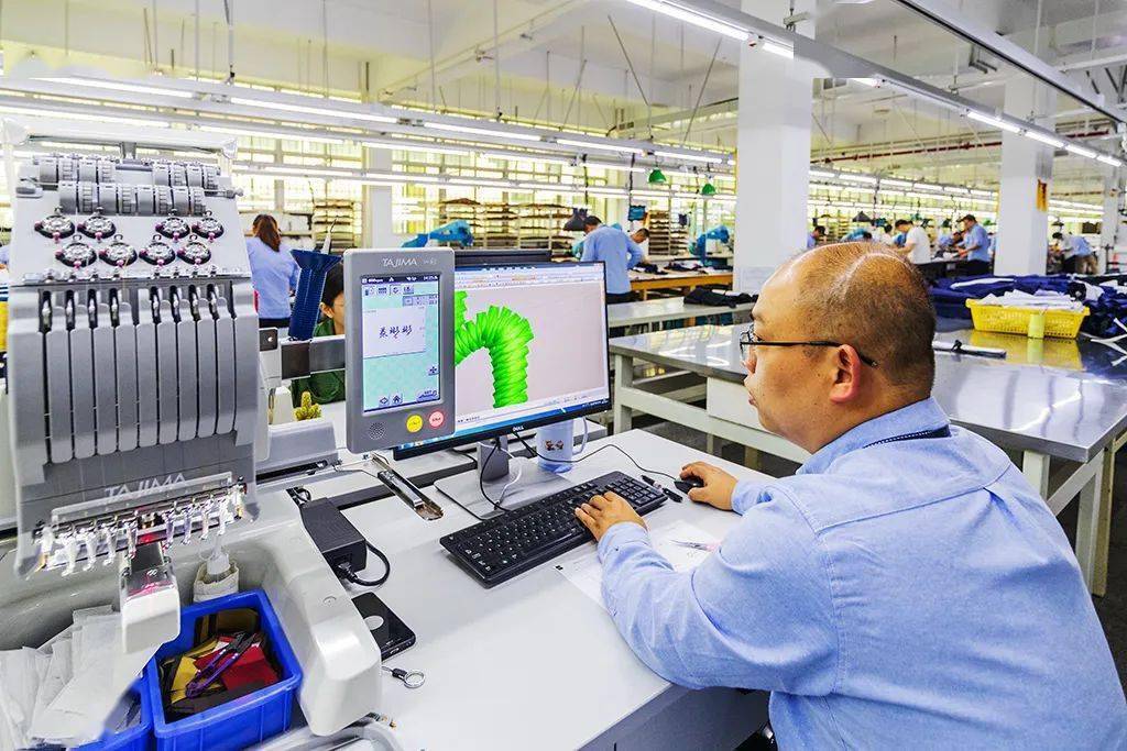 报喜鸟欧拉姆携手上榜全省制造业企业高质量发展优秀案例发布