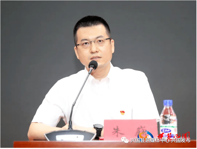 复旦大学附属华山医院朱巍来兴履职担任兴国县人民医院副院长
