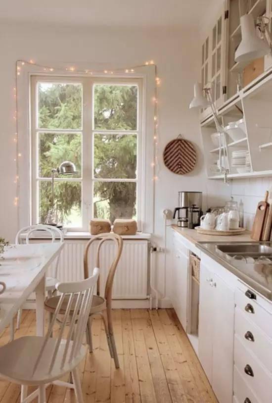 9款带窗厨房设计, 让小小厨房焕发光彩!