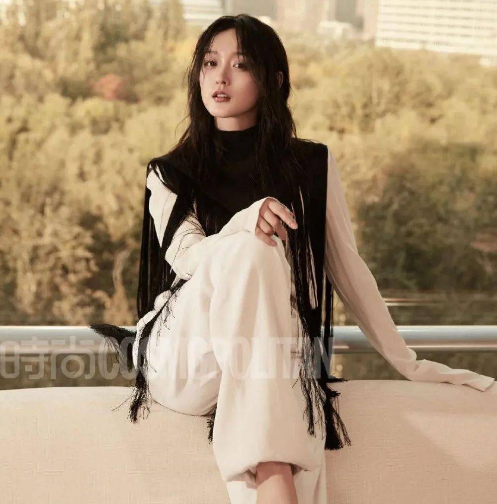 微信头像何泓姗