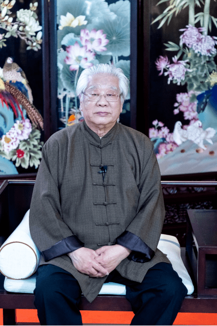 "乾隆工"玉雕大师袁广如父子工艺督造,中国玉雕泰斗袁广如,以绝技"