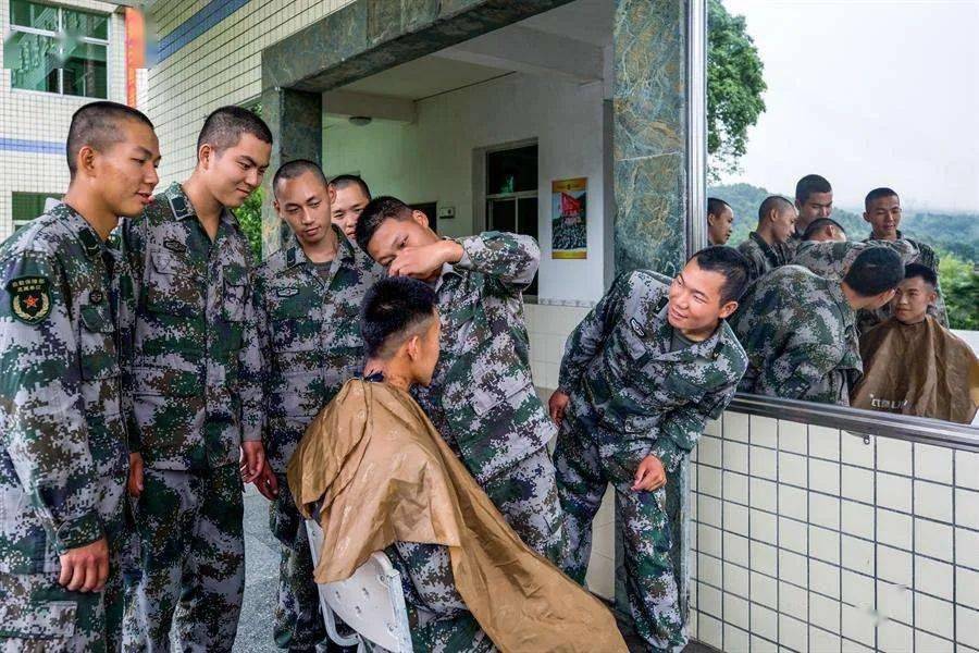 党委祝愿中共博望街道办事处委员会祝愿辖区所有战友八一建军节快乐