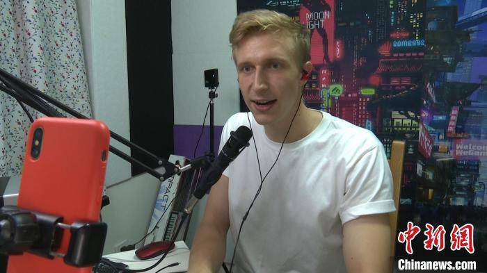 成都本地老外菲利普方言是了解一座城市的钥匙