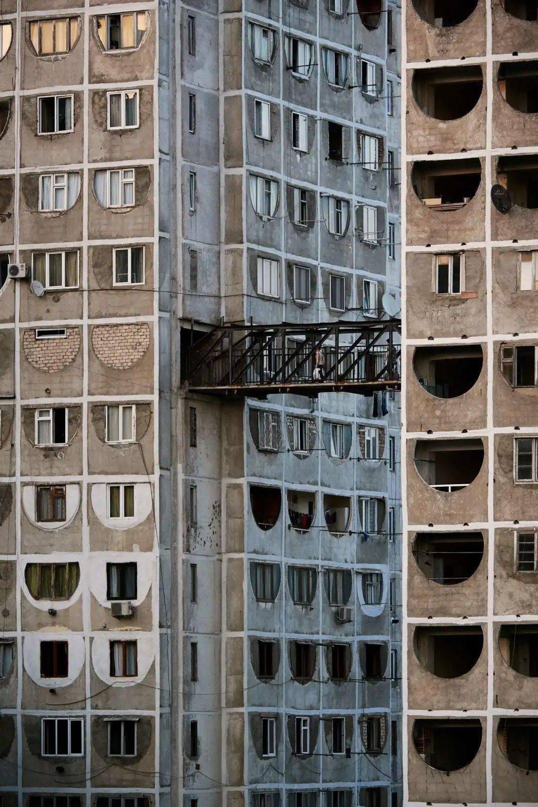 苏联先锋建筑(四)——粗野,野性与现实