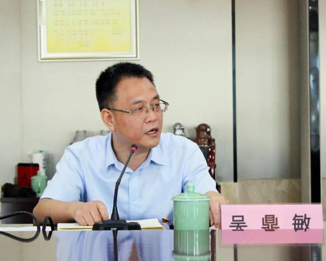 机关三位支部书记周广,罗巧龙,唐显峰分别代表各党支部委员会作了工作