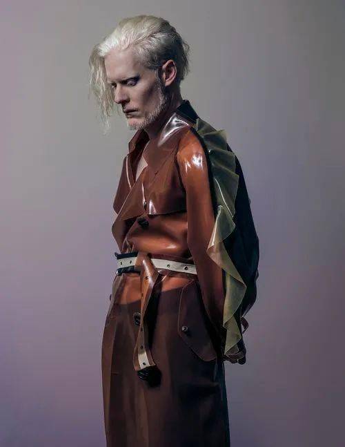 白化病姐妹罕见美照曝光引6万粉丝赞叹看一眼就忘不掉