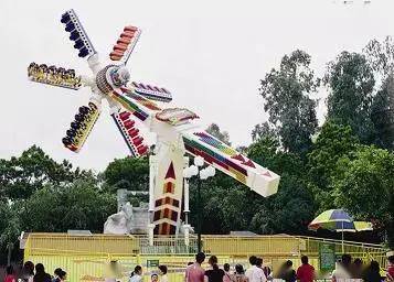 除美國和日本外,擁有第三臺4d過山車的樂園,一秒內體驗極速飛轉的快感