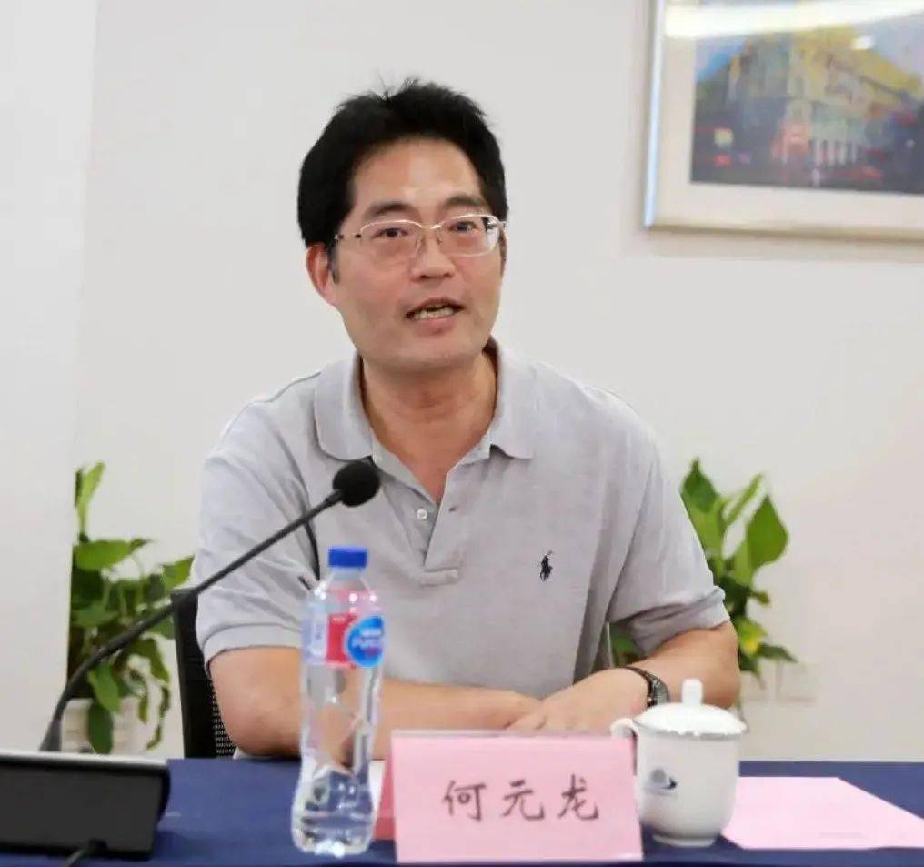 何元龙从出版工作出发,表示做好《向海而兴》,一是体现了我们做好文化