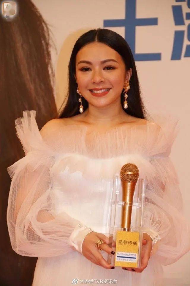 jw穿婚纱签约星梦唱片公司!坐等拿下最受欢迎女歌星_剧集
