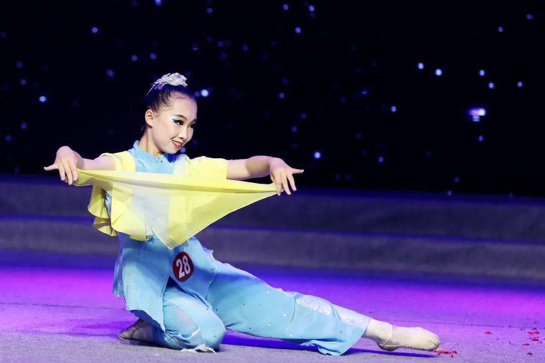 2020年七色花第一届舞林争霸赛精彩视频