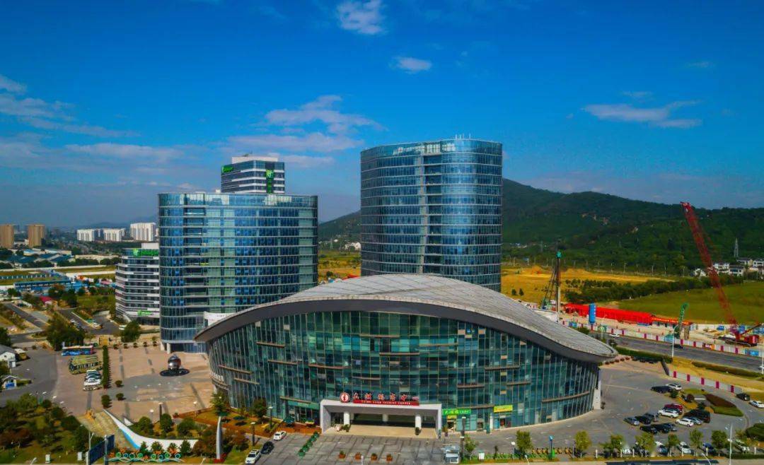 万里晴空蔚蓝太湖美翻了