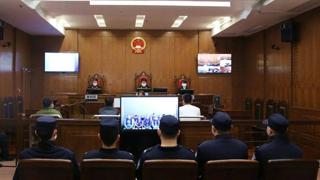 利剑斩黑恶正义保民安东平二号案件17名涉黑被告人被判刑