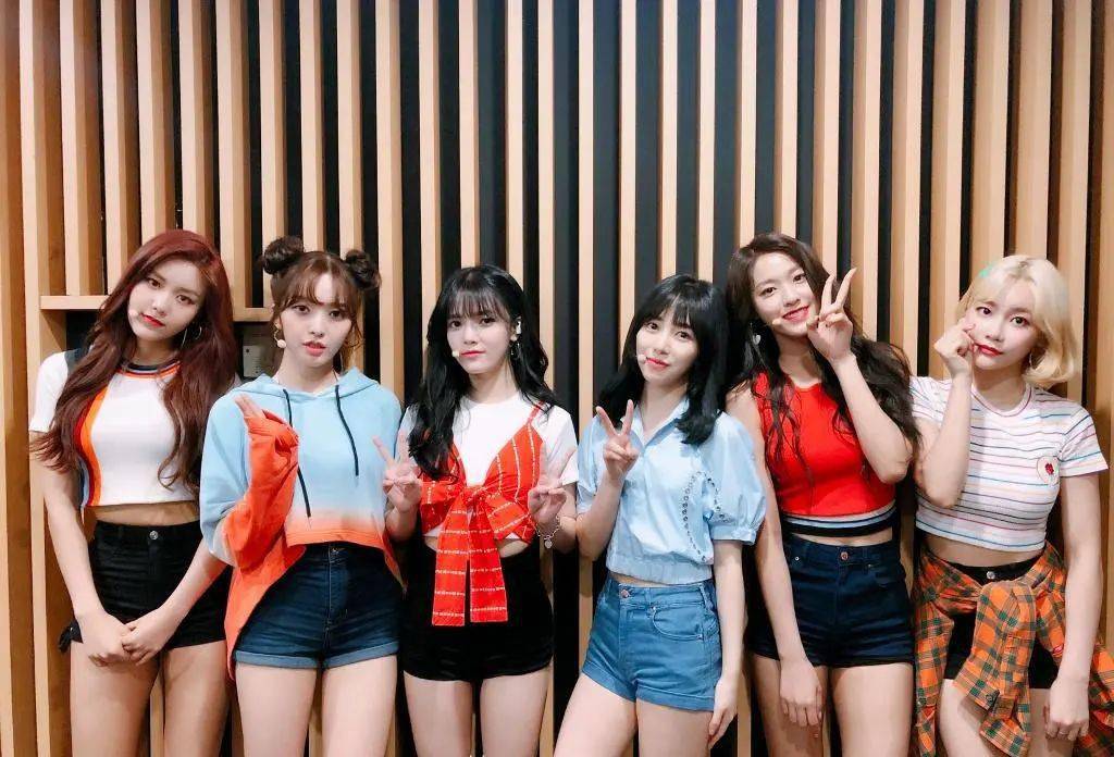 潮流 丨 韩女团aoa前成员权珉娥再次割腕!晒割腕照引网友热议