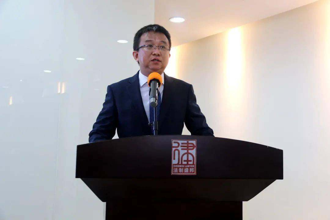 【唐勇律师】唐勇律师针对"政府法律顾问业务的定位,发展与展望"三