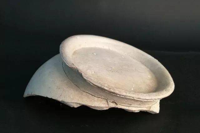北宋 汝窑月白釉鼓腹瓶(瓷片标本)