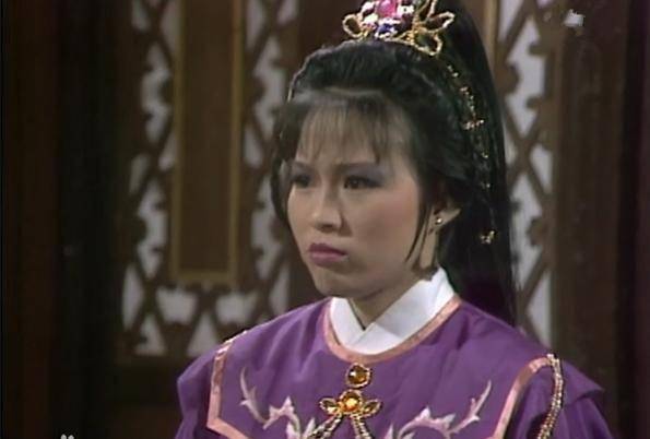 30年前这部剧堪称美女如云,黄日华老婆梁洁华古装造型太美了