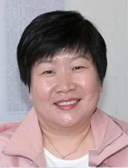 跬步启风雷一朝大展凌云志雄风惊日月三载定能弄海潮赤峰实验中学新