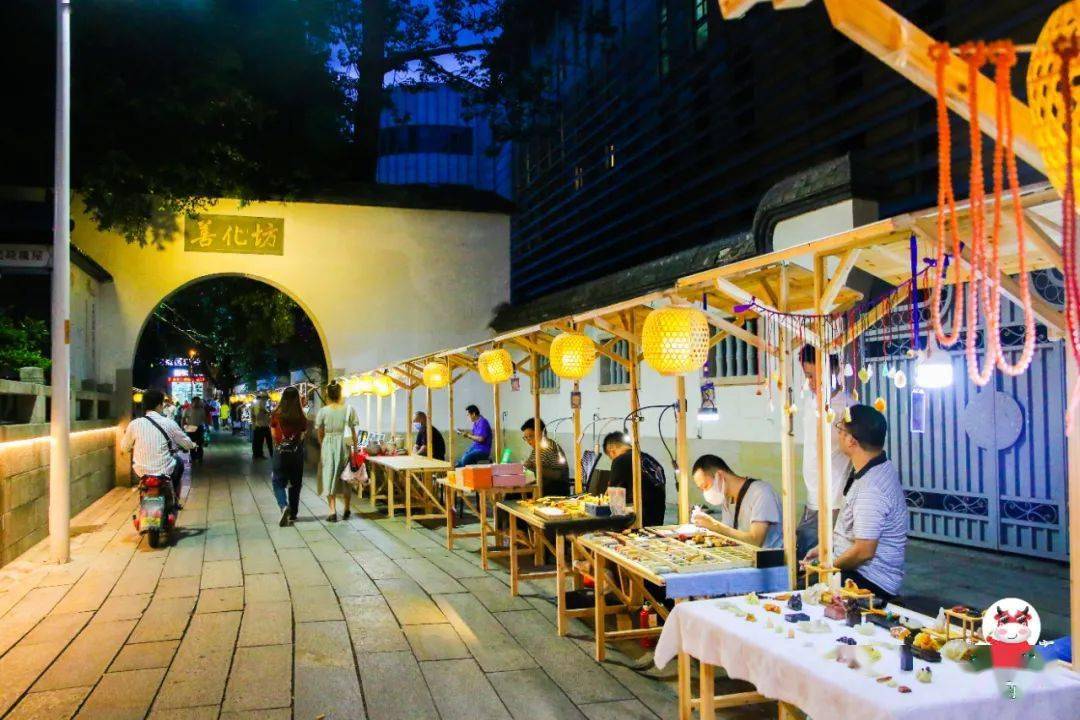 福建首个人气满满鼓楼文化夜市火了