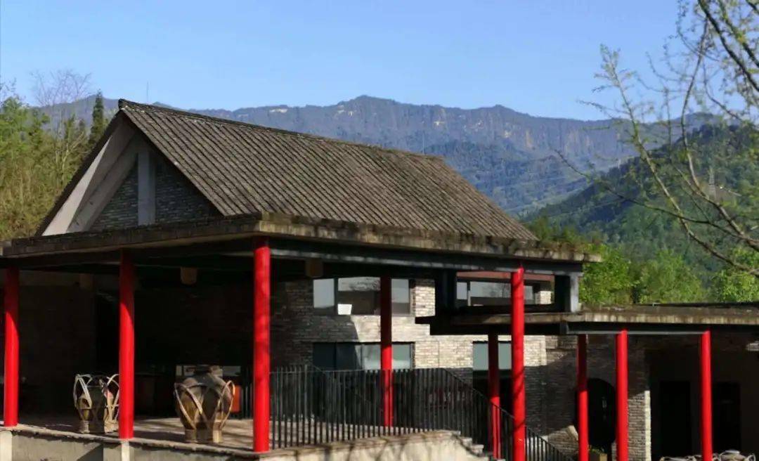 推动农商文旅融合发展:体会传统酿酒文化 享受林盘自然风光_酒庄