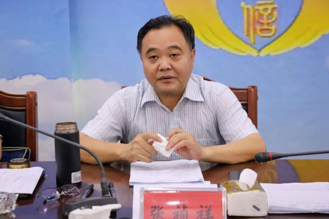 张祯祥接访时强调要真心实意为群众办好事办实事