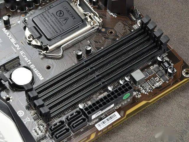 二次元电竞之心铭瑄msicraftb460m主板评测