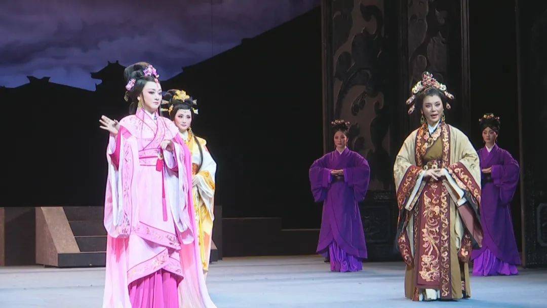 新编历史潮剧绣虎公演