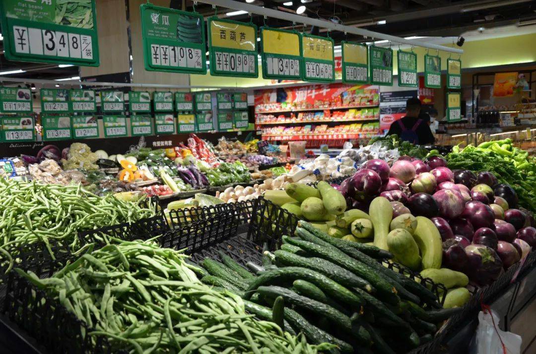 冷链化物流,连锁化销售,搭建起优质农副产品从田间地头进入超市的直销