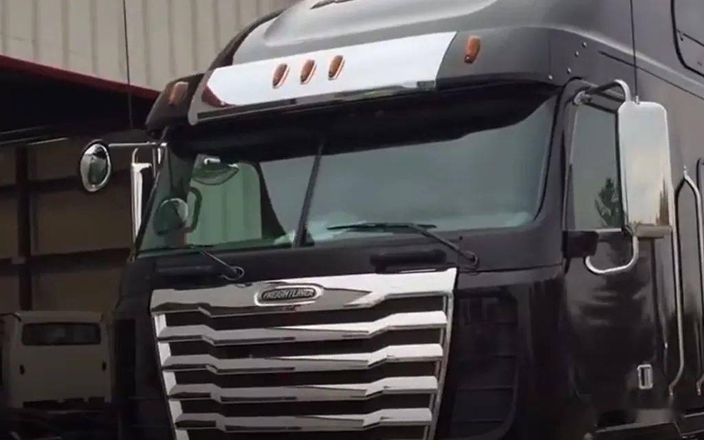 狂派惊破天的原型福莱纳阿格西64美式大平头了解下