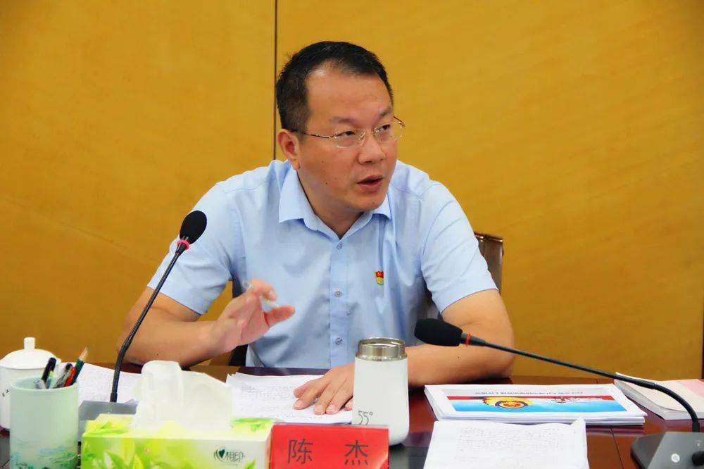 会议指出会上,区城管局,区园林中心,区建设局,区灯管办,台江交警大队