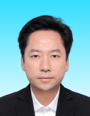 邓飞波当选深圳市盐田区区长