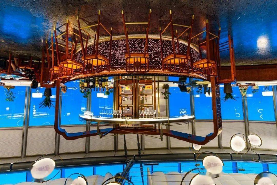 上海中心68层的这间餐厅让你置身云端品佳肴