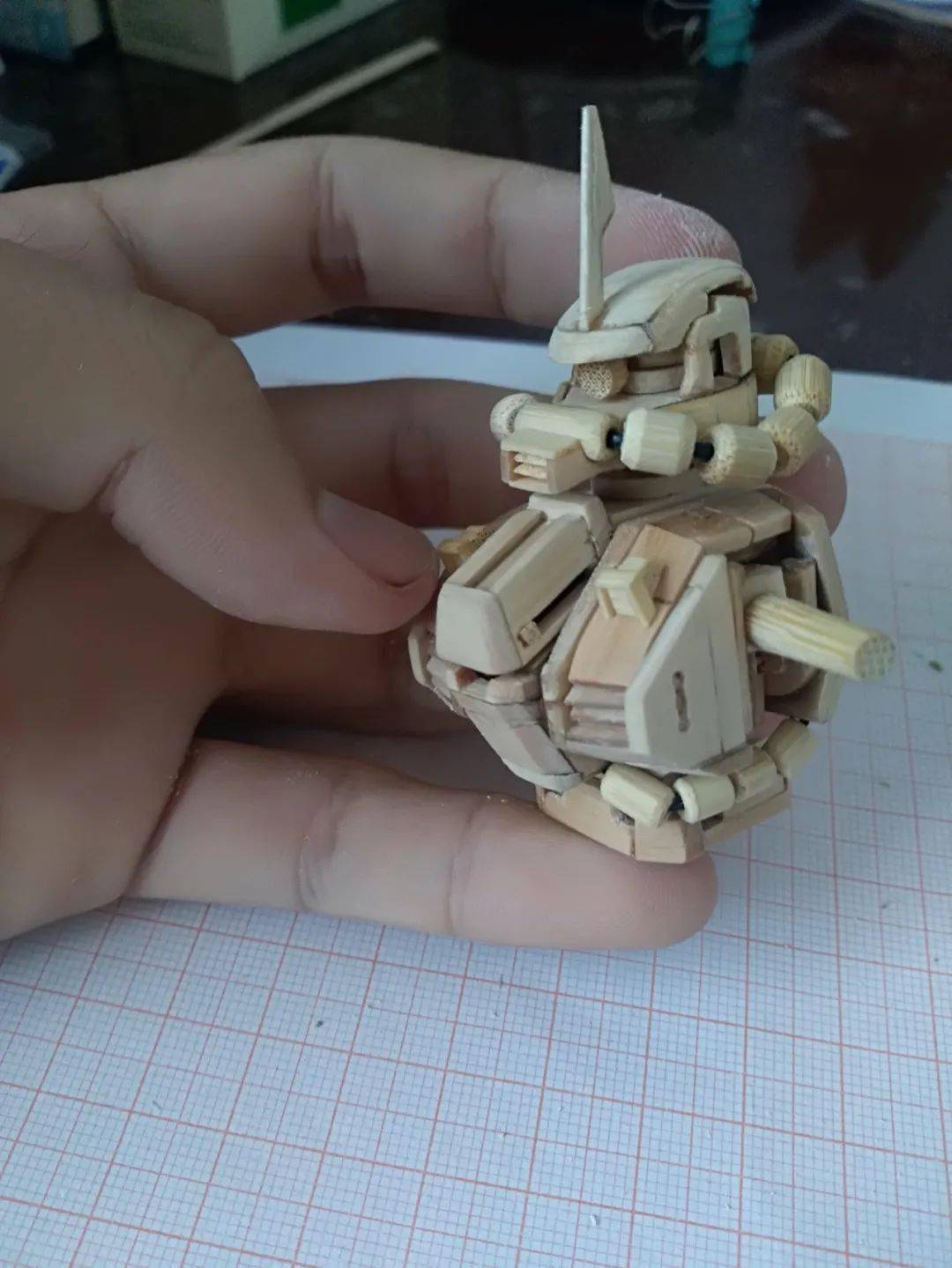 佳作玩高达似乎还是木匠活