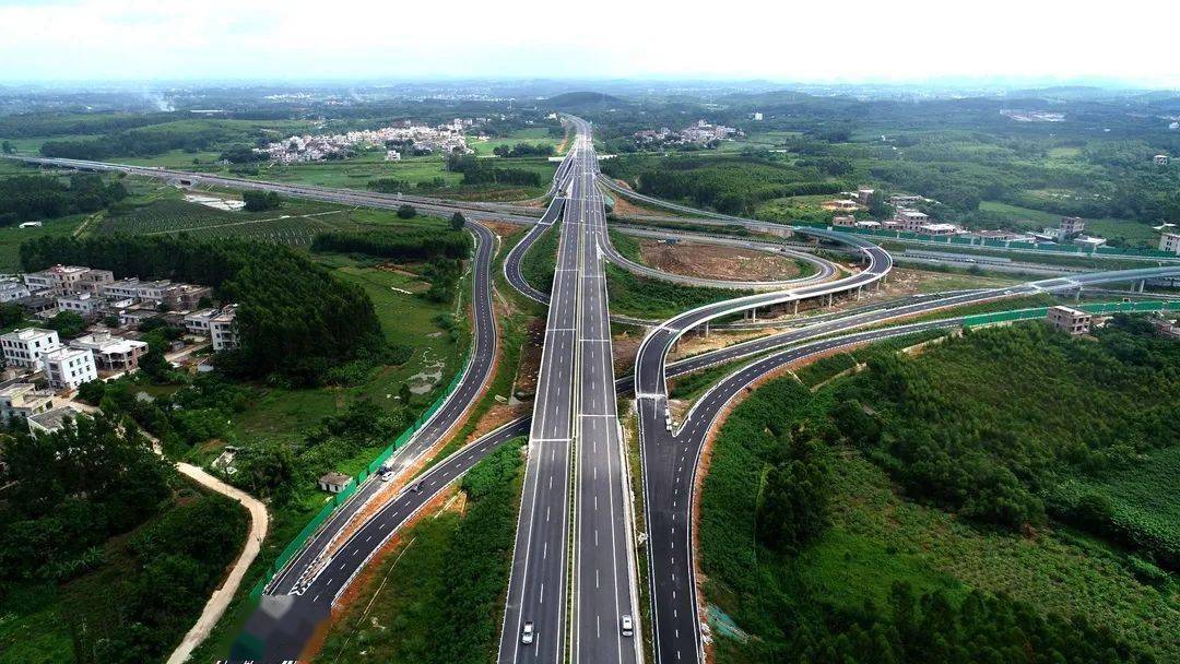 连接沈海高速公路.