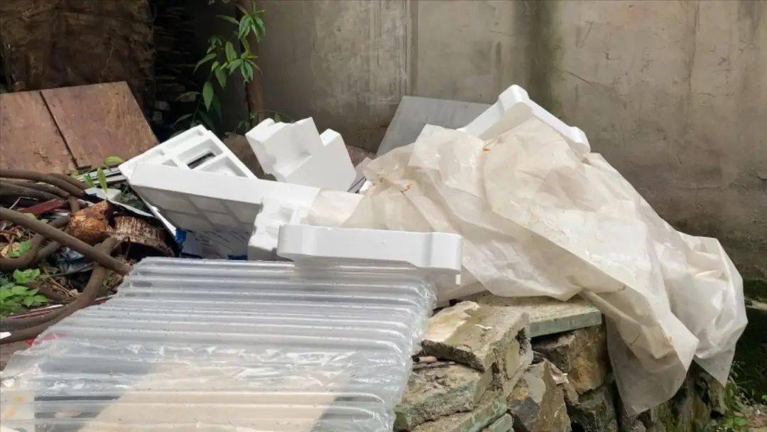 【曝光台】巴东这些卫生"死角",该管管了!